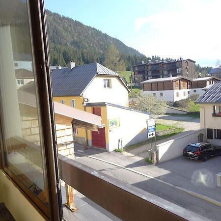 Appartement Au Coeur Du Village Avec Parking Prive 米茹 外观 照片